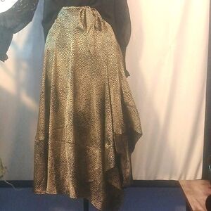 CLEAR OUT NEW SILK!!!WITH THE TAGS French SKIRT XS🍁